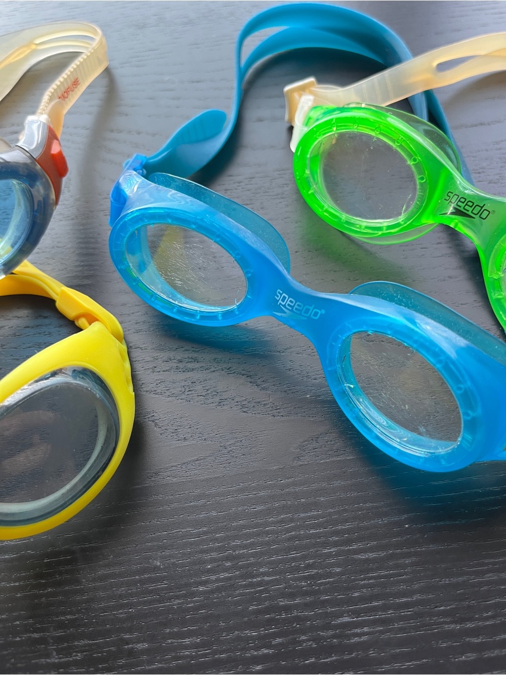Speedo Swim Goggles Lot of 4 Blue Green Yellow Clear Biofuse Adjustable Straps - Picture 15 of 16